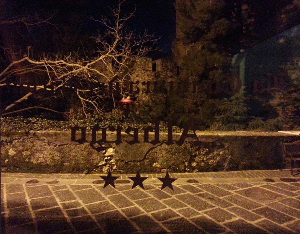 Hotel La Congiura Dei Baroni Teggiano المظهر الخارجي الصورة