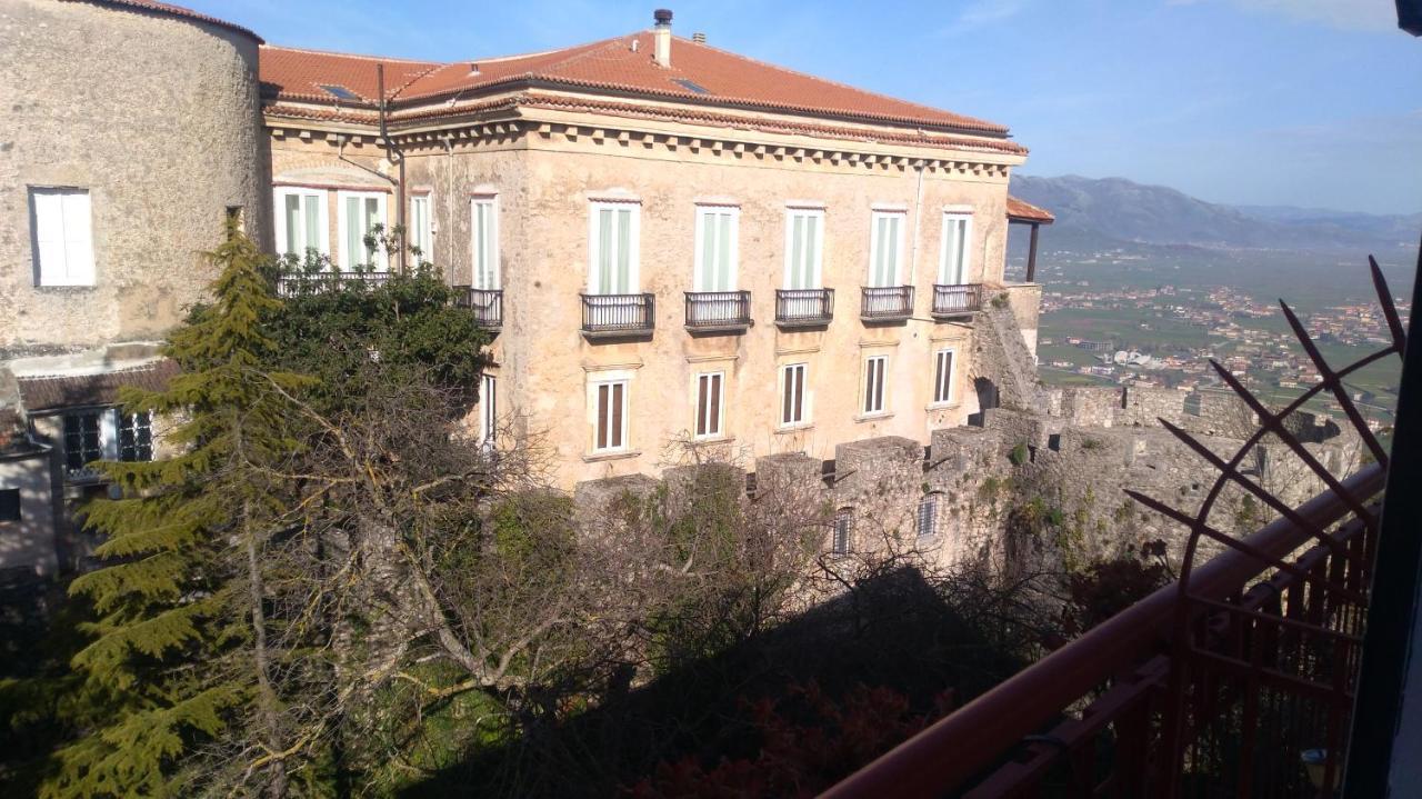 Hotel La Congiura Dei Baroni Teggiano المظهر الخارجي الصورة