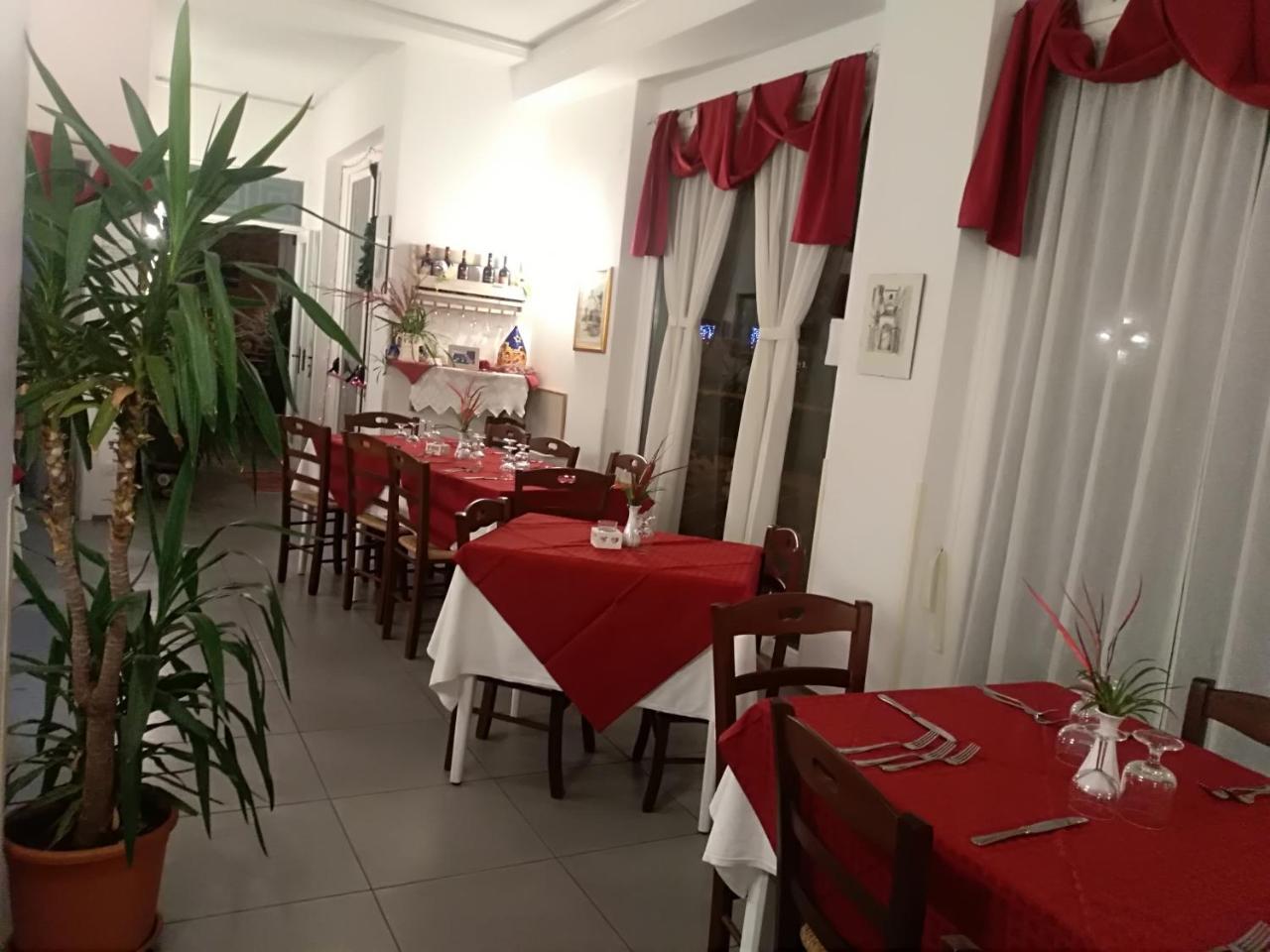 Hotel La Congiura Dei Baroni Teggiano المظهر الخارجي الصورة