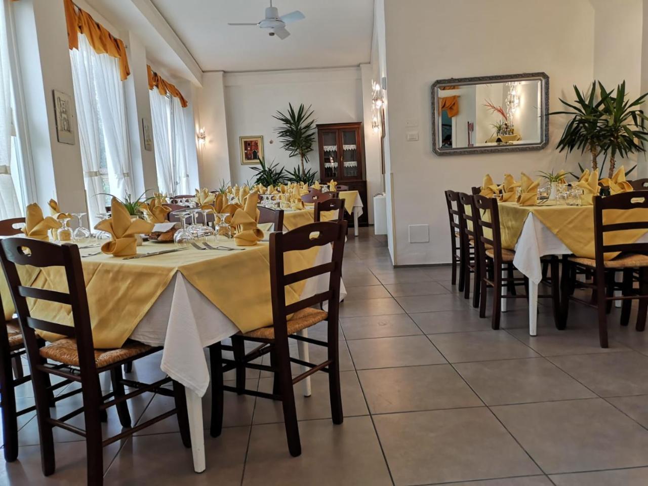 Hotel La Congiura Dei Baroni Teggiano المظهر الخارجي الصورة