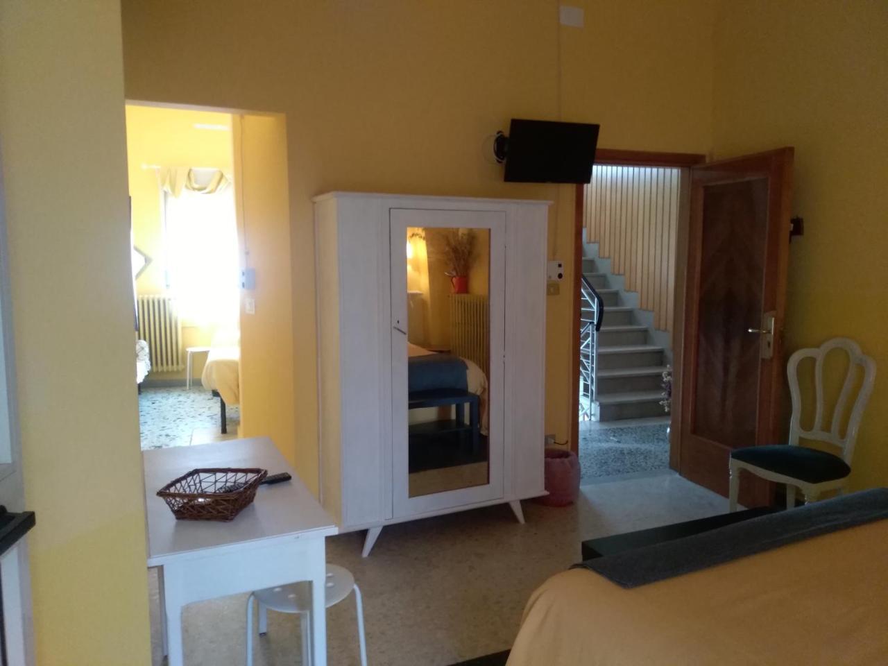 Hotel La Congiura Dei Baroni Teggiano المظهر الخارجي الصورة