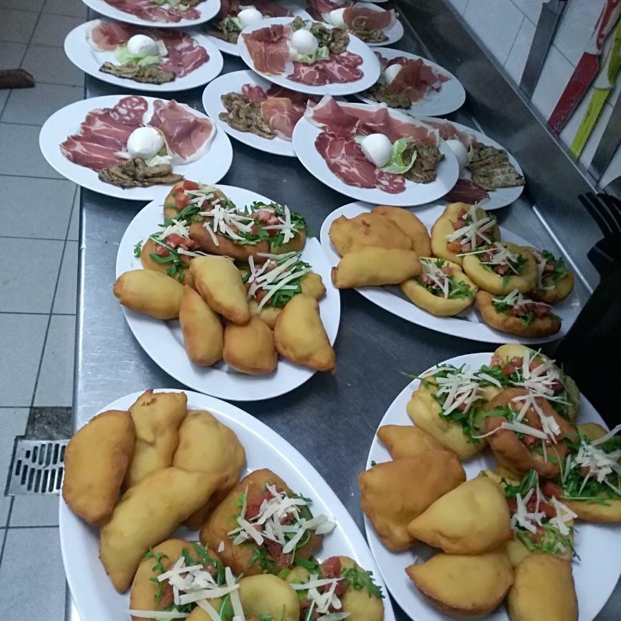 Hotel La Congiura Dei Baroni Teggiano المظهر الخارجي الصورة